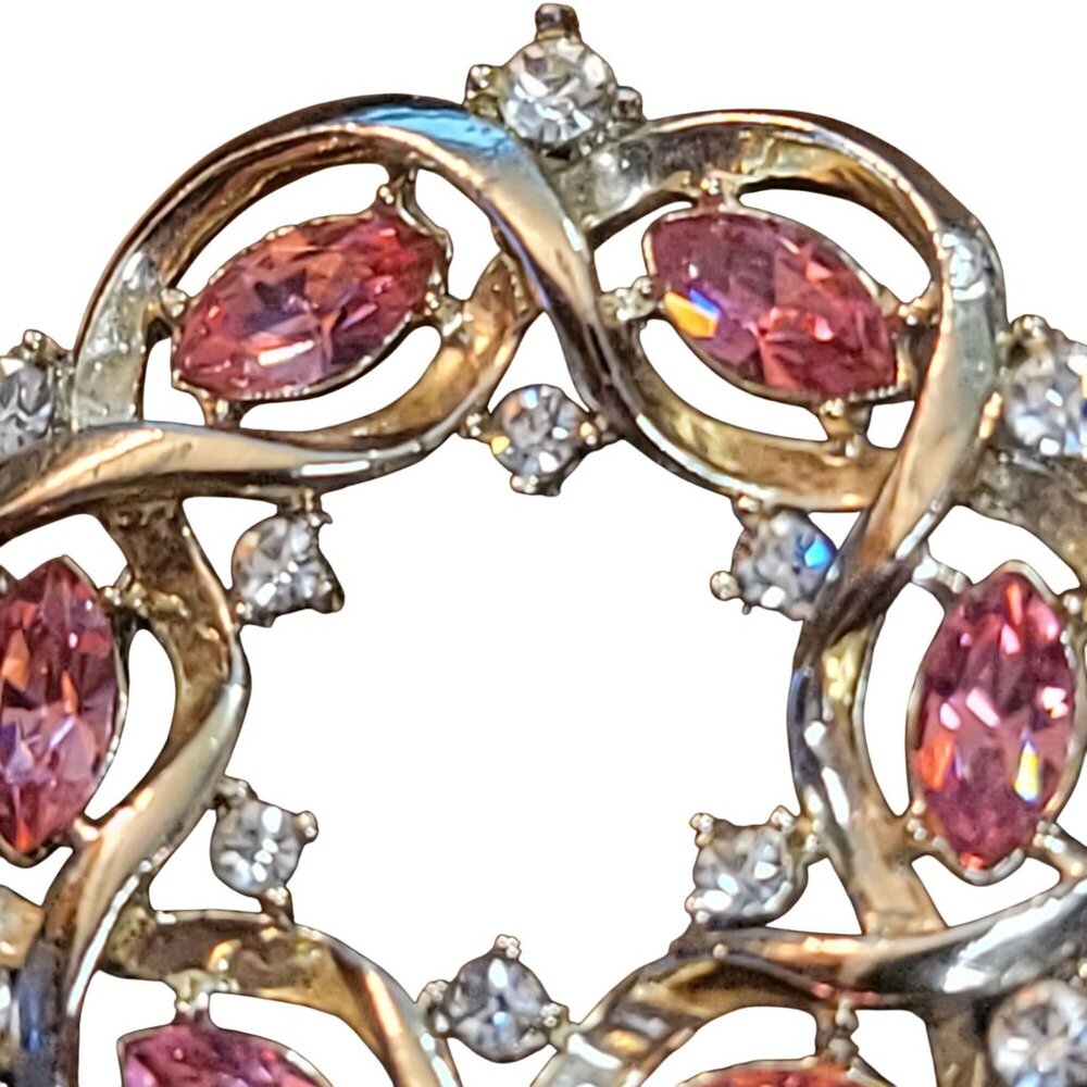 Vintage Gold-Tone Wreath Brooch With Pink & Clear Rhinestones - Picture 4 of 10